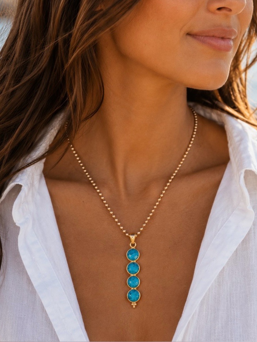 NWT Turquoise Stone Pendant Gold Necklace